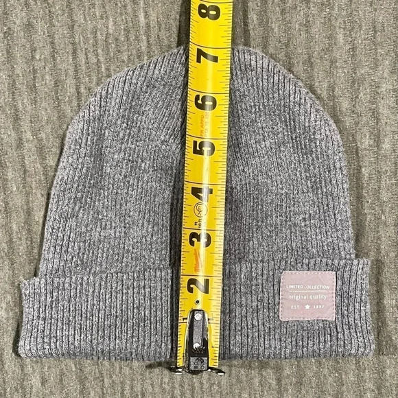 Zara Beanie - Picture 6 of 6